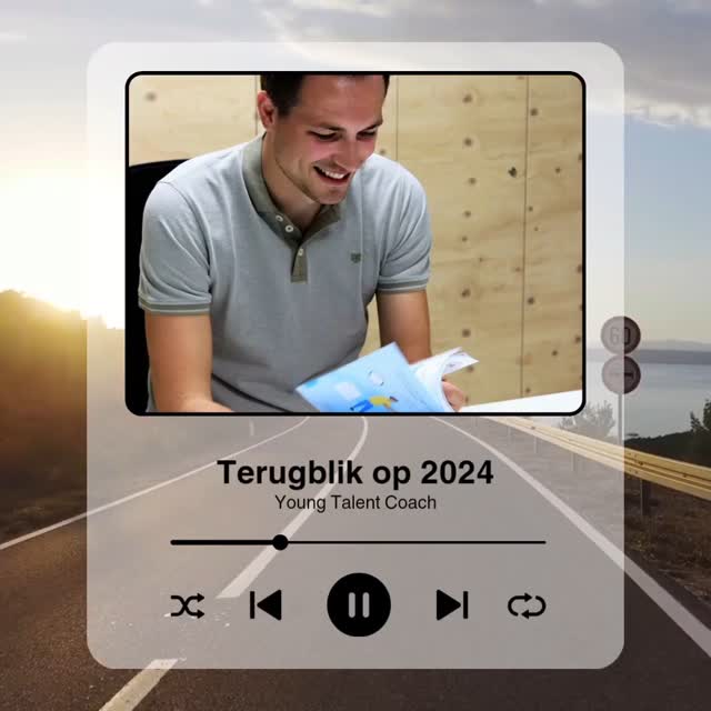2024, 

Wat een jaar! Een jaar met vooral veel hoogtepunten. Maar ook een jaar waarin keuzes gemaakt moesten worden. Makkelijke keuzes maar ook één moeilijke keuze: Young Talent Coach op een 'lager pitje' laten draaien. 

In 2024 ben ik voor de derde keer papa mogen worden van onze zoon Lenn. Ook hebben Juun en ik ons 5 jarig jubileum bezegeld met een huwelijk. Wat een mooie momenten! 
Een jong gezin met drie kleine kinderen zorgt ook voor veel uitdagingen, veel chaos en voor ons ook veel slapeloze nachten. Kortom, een druk prive leven, een baan als docent,  een baan als schoolcoach en een eigen bedrijf, dat is iets teveel van het goede! Young Talent Coach is daarom in 2024 iets minder actief geweest. Maar toch kijk ik ook bedrijfsmatig terug op een mooi jaar. Er zijn weer veel professionals aan de slag gegaan met Dobbel je Gesprek en andere educatieve materialen. Verder heb ik een aantal mooie trainingen mogen verzorgen, met als uitblinker de training in Boedapest! 

Ook tot aan de zomer van 2025 blijft Young Talent Coach op minder 'toeren' draaien. Maar heb je me nodig, meld je dan vooral, dan kijken we samen wat ik voor je kan betekenen. 

Op de valreep, voor de start van 2025 kwam er ook nog iets heel moois op het pad van ons gezin en wellicht ook Young Talent Coach. Maar hier binnenkort meer over! 

Ik wens jullie alle goeds voor 2025! En zoals ik tegen mijn leerlingen en coachees altijd zeg, zorg dat ik je in het nieuwe jaar ontmoet met 10 vingers!

#terugblik #youngtalentcoach #gesprekken #jongeren #dobbeljegesprek #studiekeuze #training