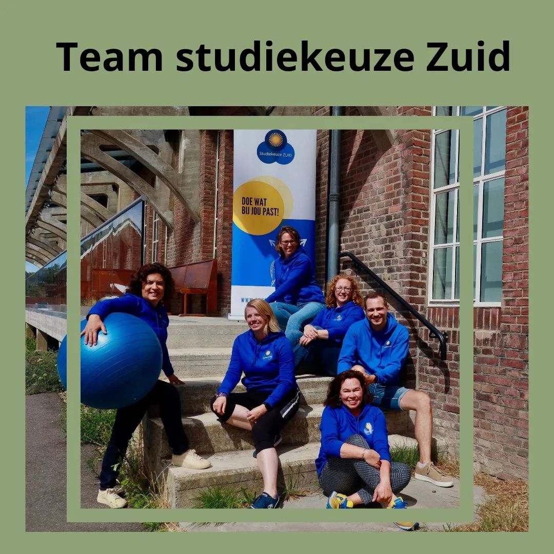 Wat een enthousiastelingen, de studiekeuzecoaches van Studiekeuze Zuid. Trots om deel uit te maken van dit team!

Een van de hoogtepunten, al een aantal jaar op rij, de Onderwijsbeurs Zuid. Dit jaar op 27 en 28 september bij Koningshof in Veldhoven! 

Tijdens speedcoachsessies gaan we samen met jongeren aan de slag om een nieuwe stap te zetten in de ontdekkingsreis genaamd studiekeuze. Het malen van deze keuze kost tijd en energie. Als team Studiekeuze Zuid helpen we daar jongeren graag mee. Dit doen we tijdens de beurs maar ook daarna. Einddoel: jongeren met inzicht, overzicht en uitzicht richting hun studiekeuze!

Mooi toch?! Zie ik je daar?

De enthousiaste studiekeuzecoaches van @studiekeuzezuid op een rij:
@annelies_hovestad
@flooow_keuzecoach
@studiekeuzesucces
@keuzepad_keuzebegeleiding
@studiekeuzecoach

#studiekeuze #studiekeuzecoach #onderwijsbeurszuid #kiezen #kiezenislastig #speeddates #jongeren #lob #ontdekken #ontdekkingsreis